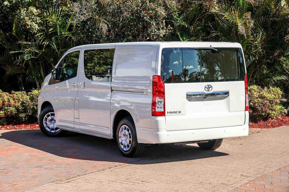 2025 Toyota Hiace GDH300R LWB