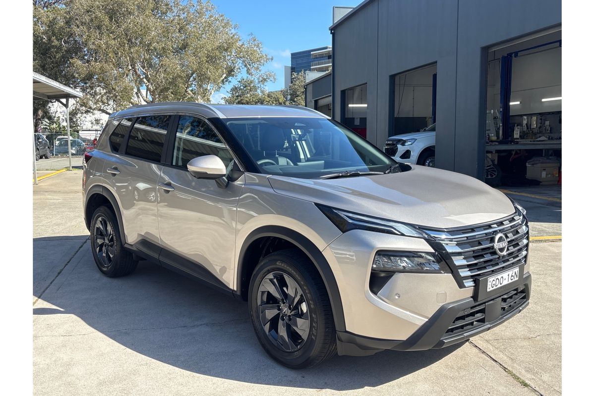 2025 Nissan X-TRAIL ST-L T33