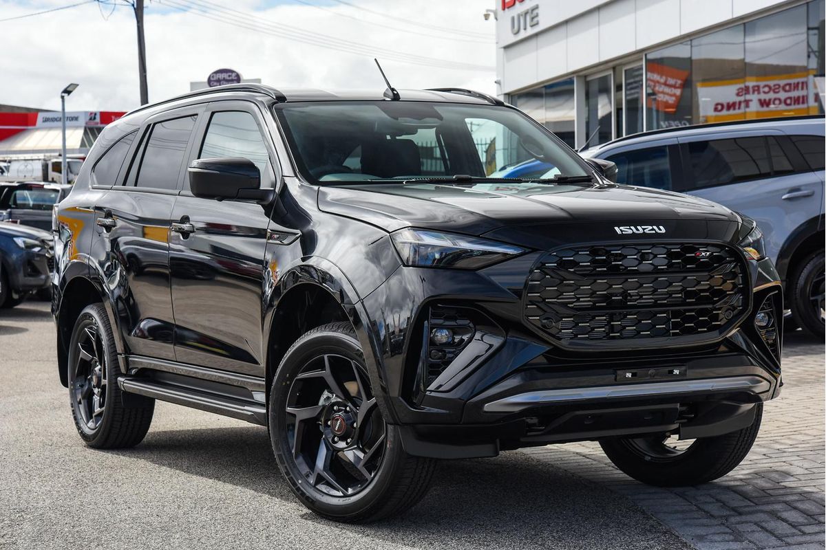 2026 Isuzu MU-X X-TERRAIN