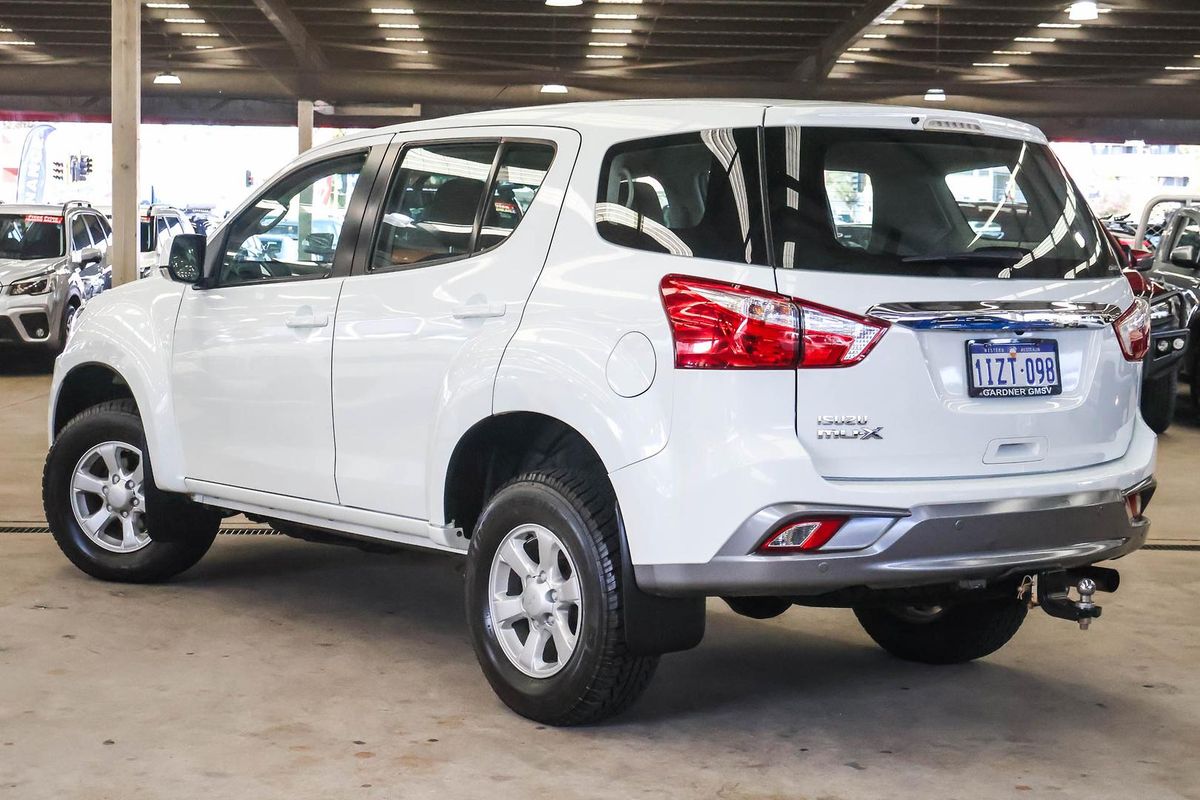 2021 Isuzu MU-X LS-M