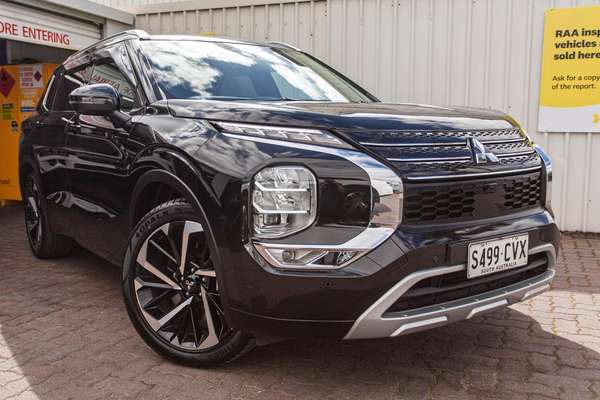 2023 Mitsubishi Outlander Exceed ZM