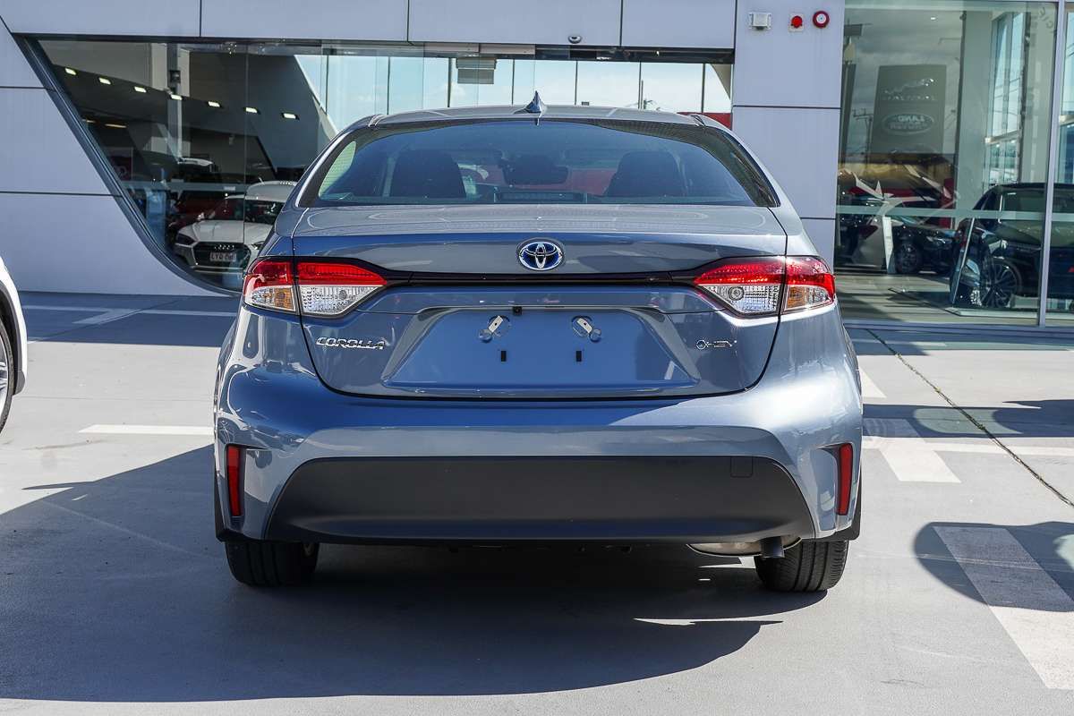 2025 Toyota Corolla SX Hybrid ZWE219R