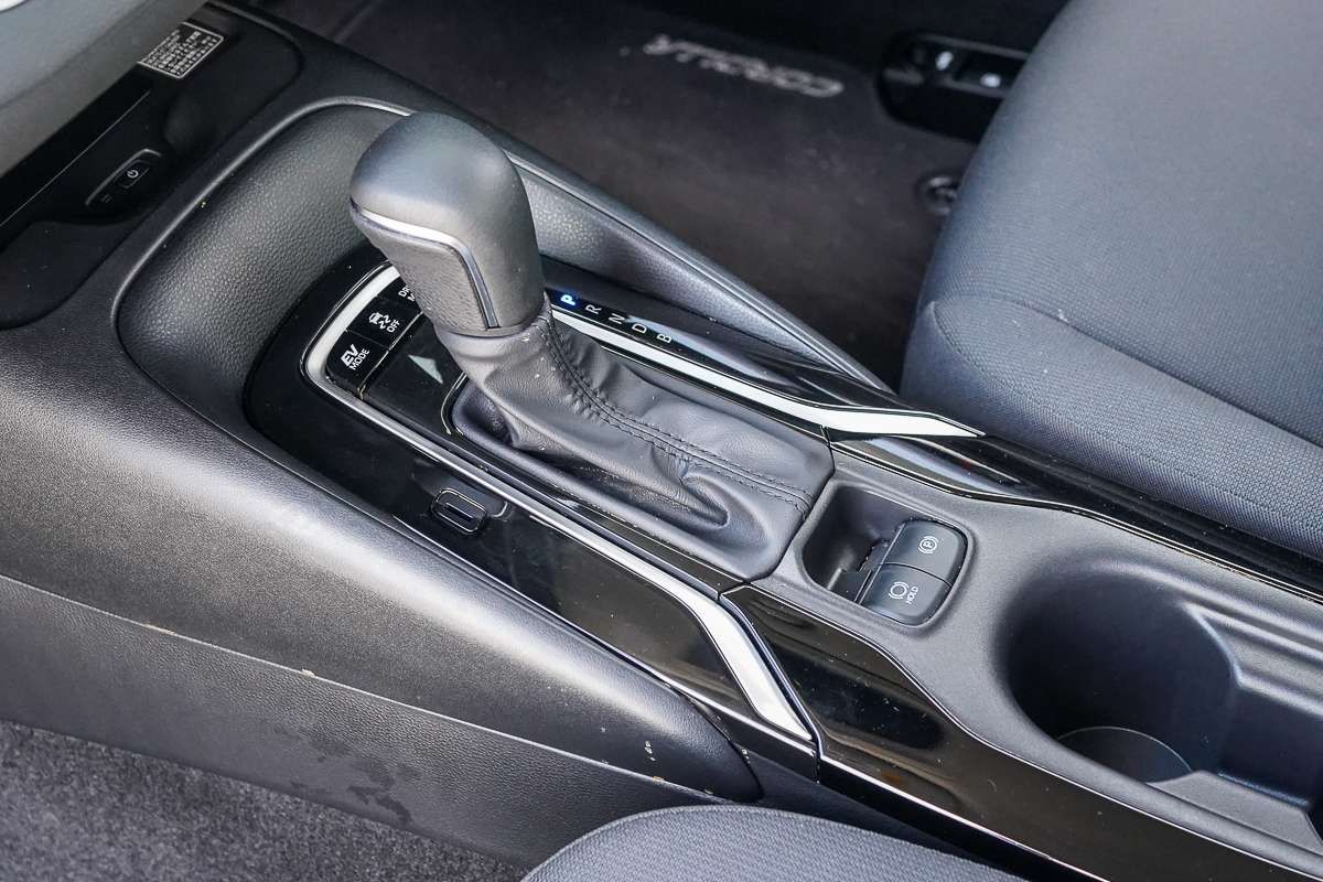 2025 Toyota Corolla SX Hybrid ZWE219R