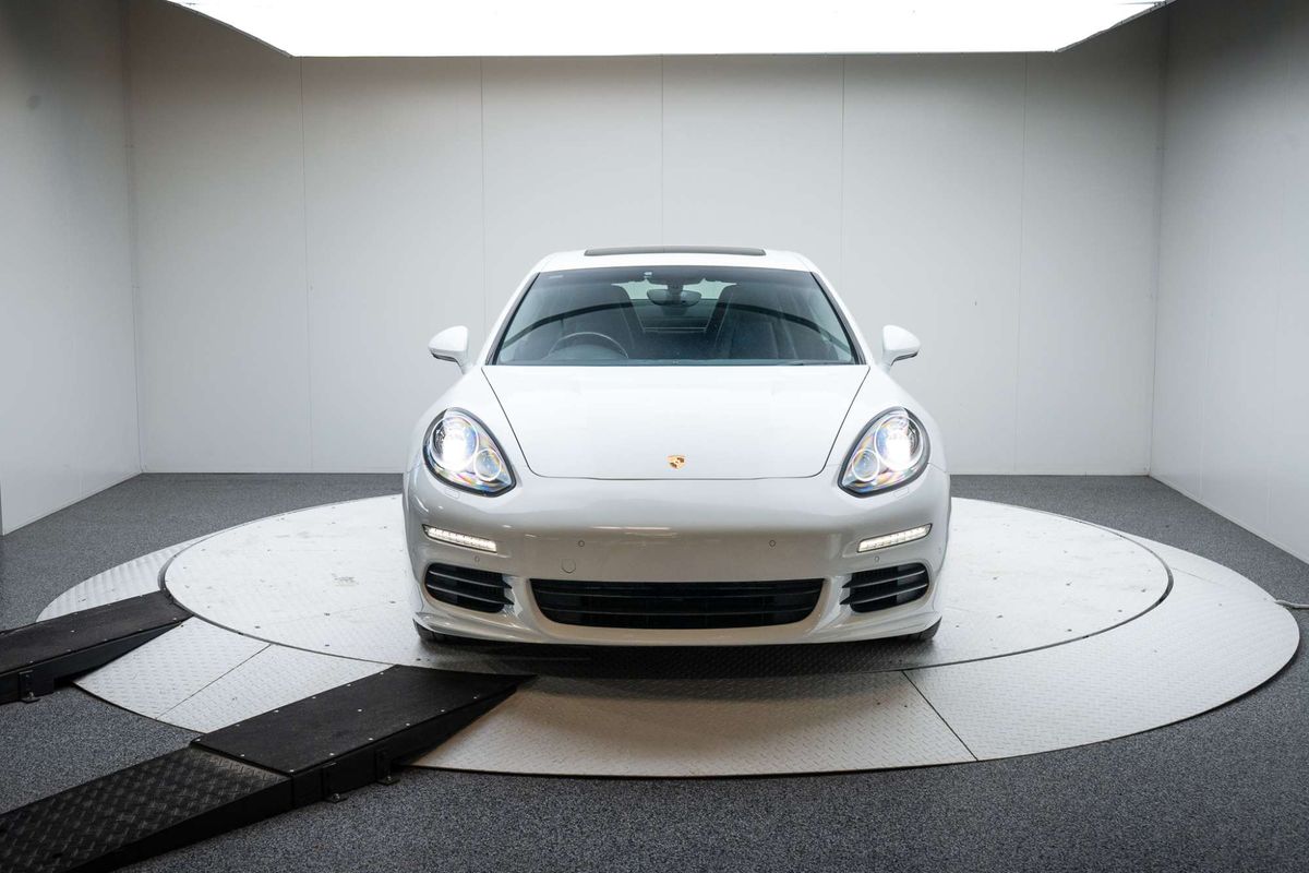 2015 Porsche Panamera Diesel 970
