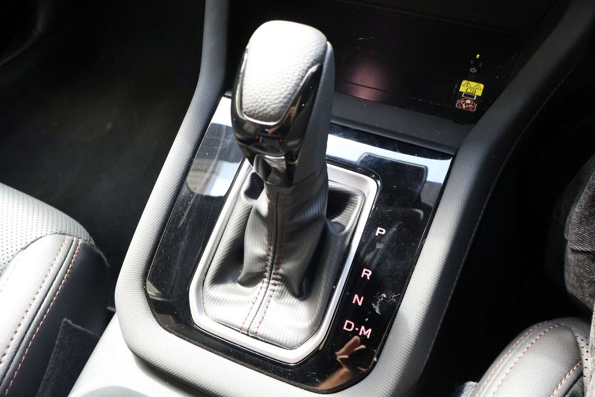 2025 Subaru Forester Hybrid Touring S6