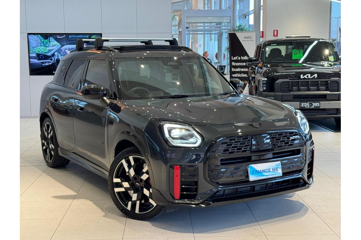 2024 MINI Countryman JCW Core U25