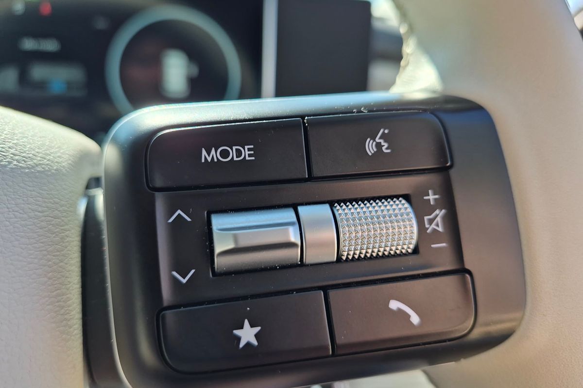 2025 Hyundai Santa Fe Hybrid Elite MX5.V1