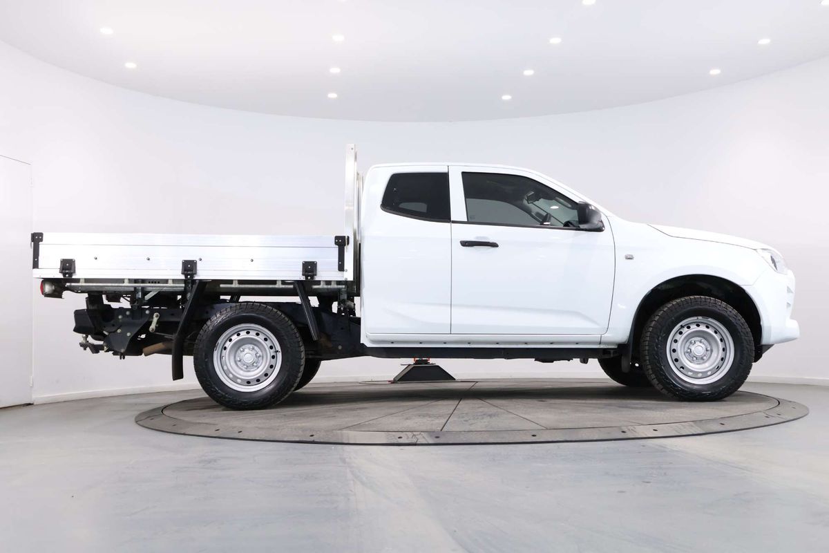2022 Isuzu D-MAX SX 4X4