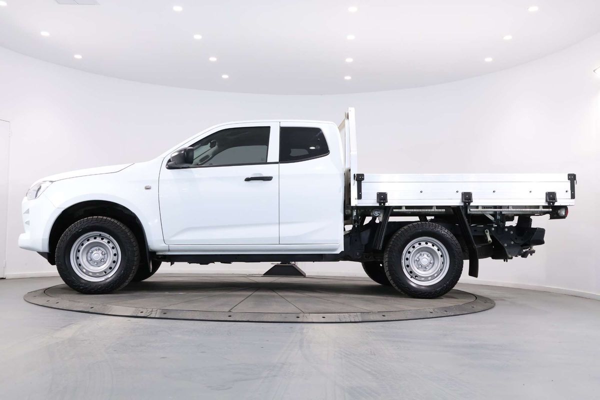 2022 Isuzu D-MAX SX 4X4