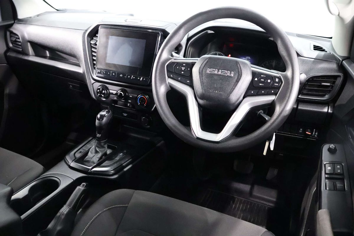 2022 Isuzu D-MAX SX 4X4