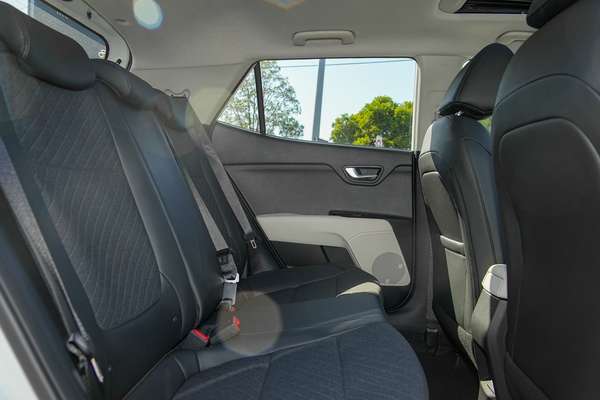 2026 Kia Stonic GT-Line YB PE2 thumb-8