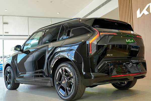 2026 Kia EV3 GT-Line Long Range SV thumb-5