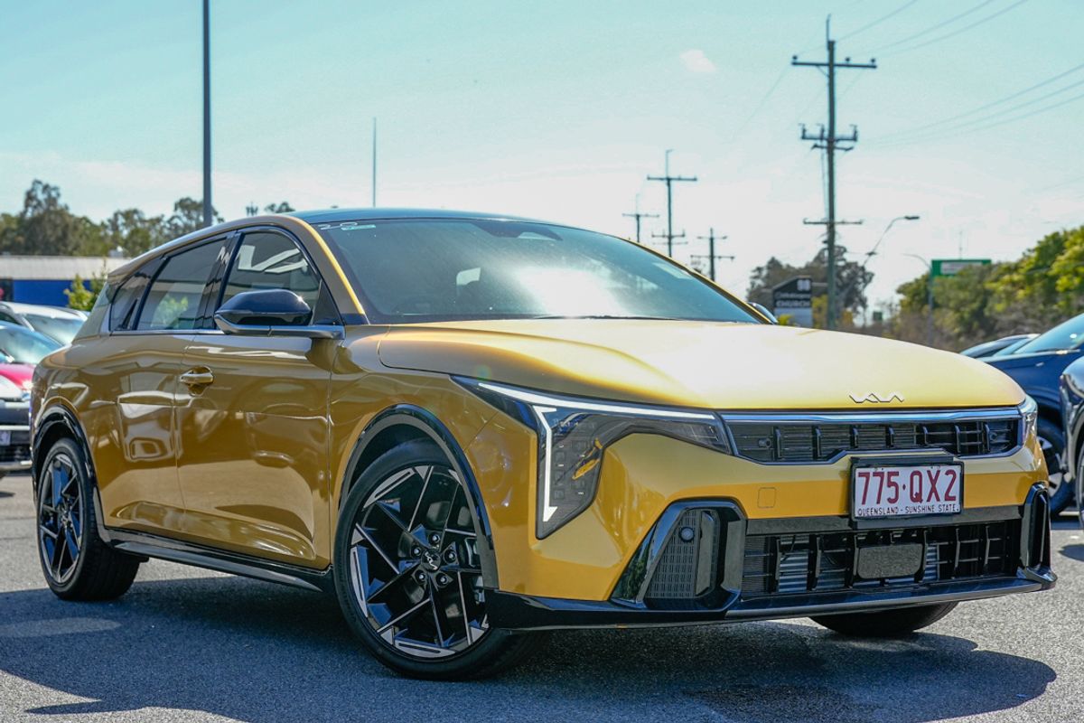 2025 Kia K4 GT-Line CL4m