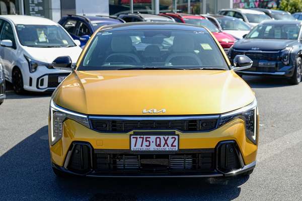 2025 Kia K4 GT-Line CL4m thumb-2