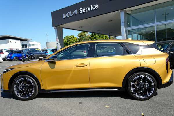 2025 Kia K4 GT-Line CL4m thumb-4