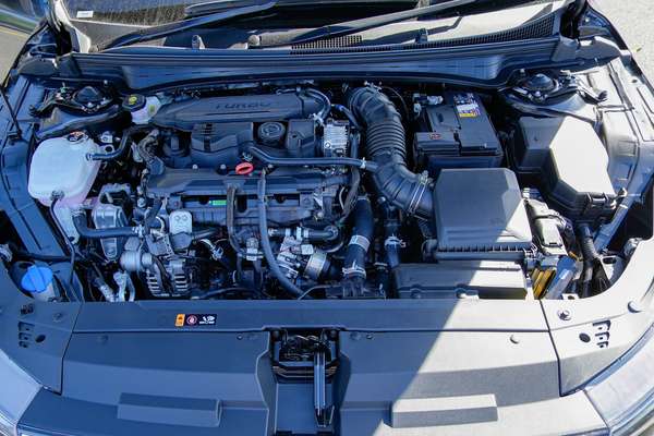 2026 Kia K4 GT-Line CL4m thumb-7