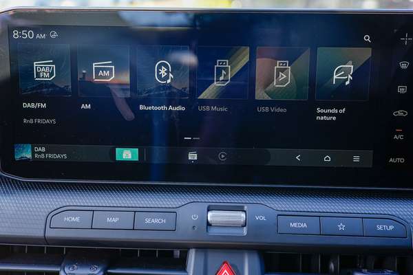 2026 Kia K4 GT-Line CL4m thumb-12