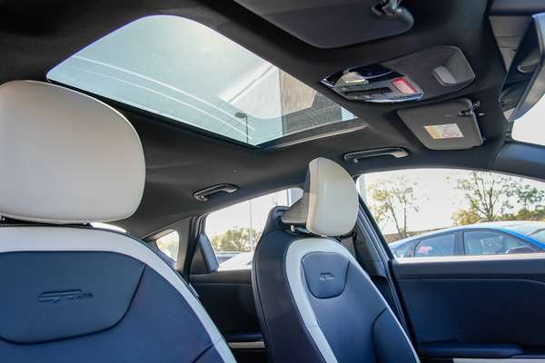 2026 Kia K4 GT-Line CL4m thumb-14
