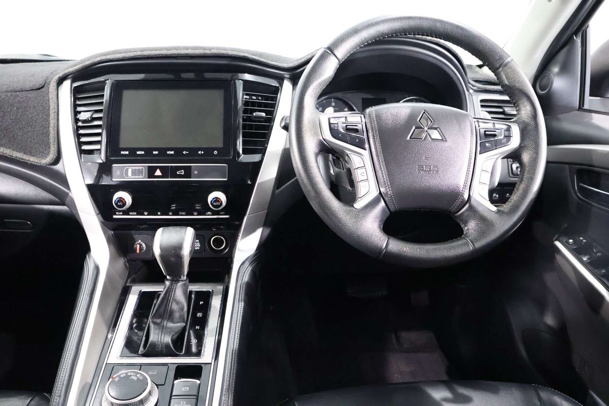 2021 Mitsubishi Pajero Sport GLS QF