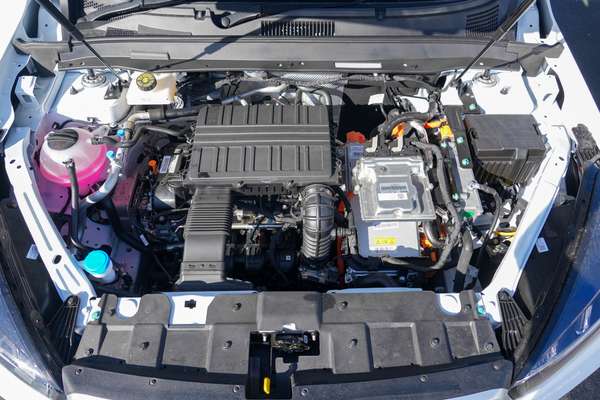 2026 Chery Tiggo 4 Hybrid Urban thumb-7