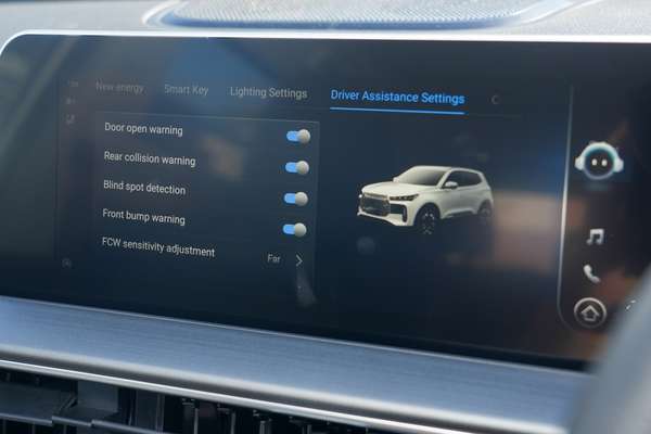 2026 Chery Tiggo 4 Hybrid Urban thumb-14