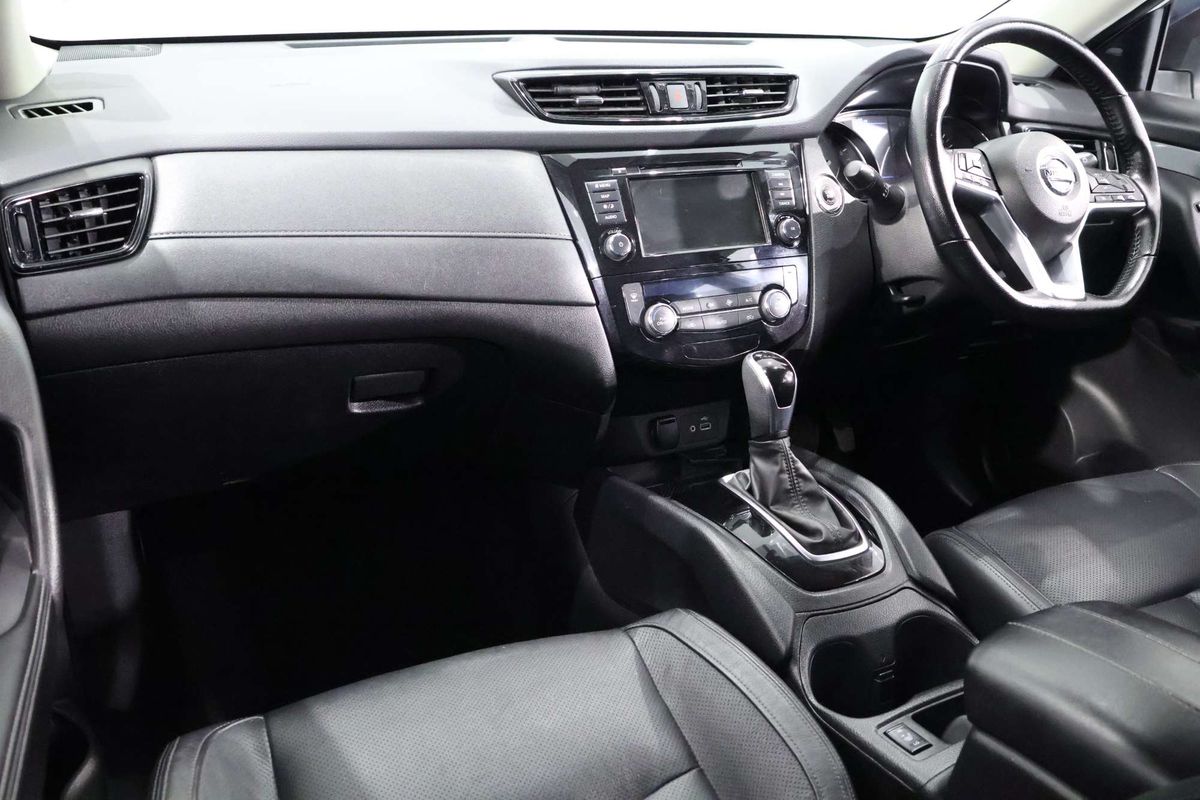 2022 Nissan X-TRAIL ST-L T32