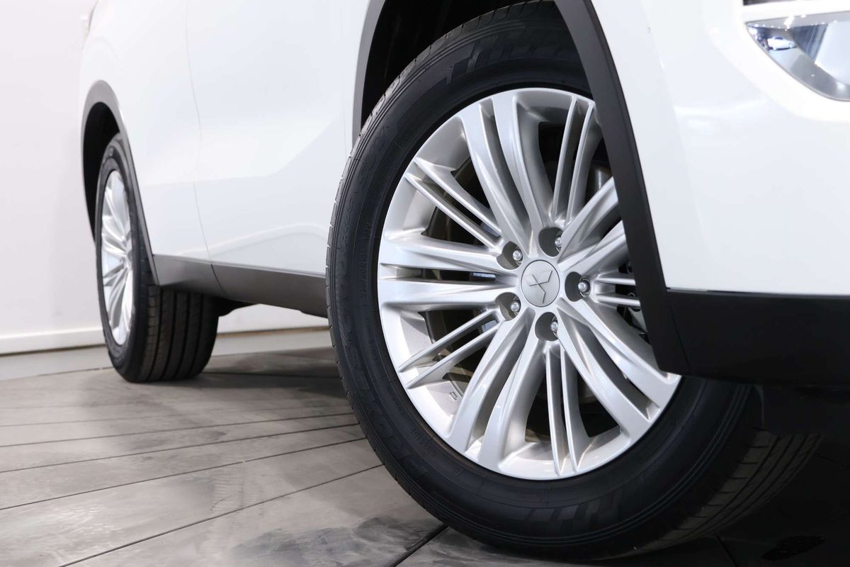 2023 Mitsubishi Outlander ES ZM