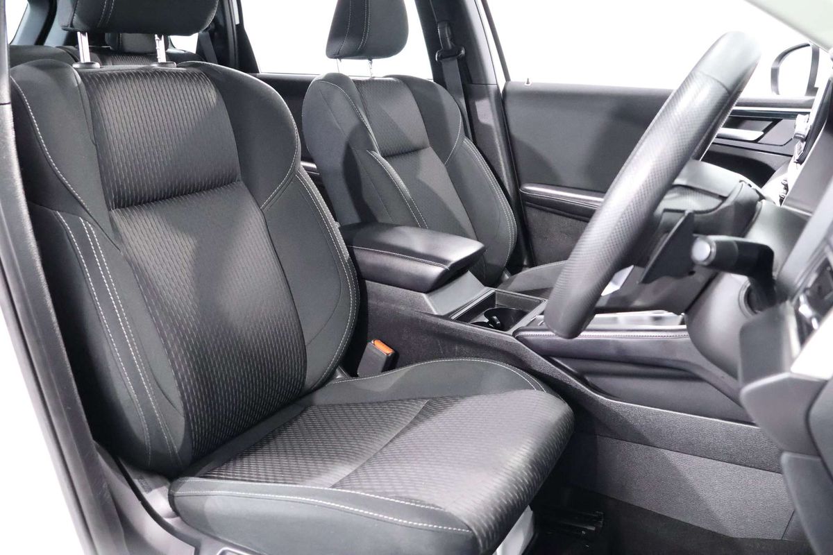 2023 Mitsubishi Outlander ES ZM