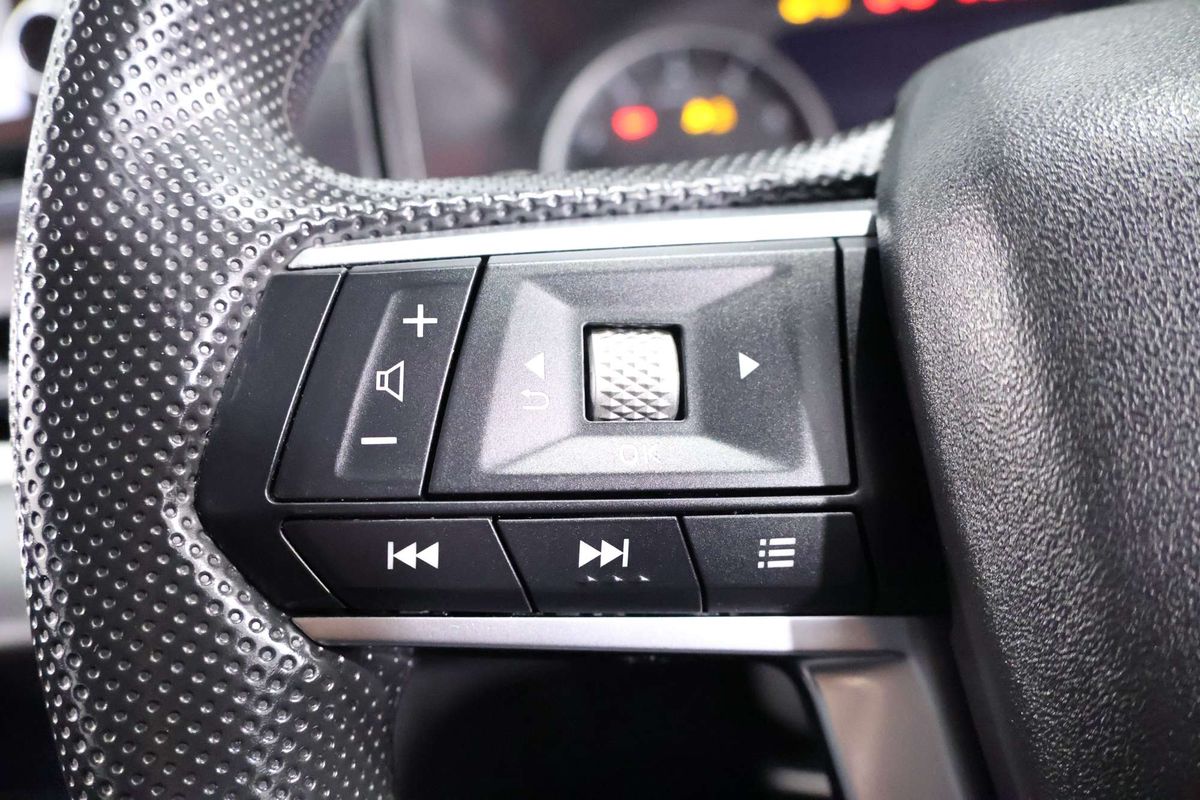 2023 Mitsubishi Outlander ES ZM