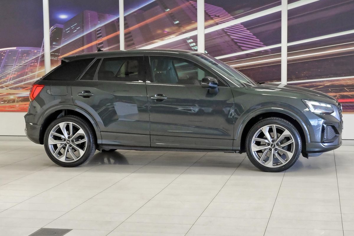 2021 Audi Q2 35 TFSI GA image 3
