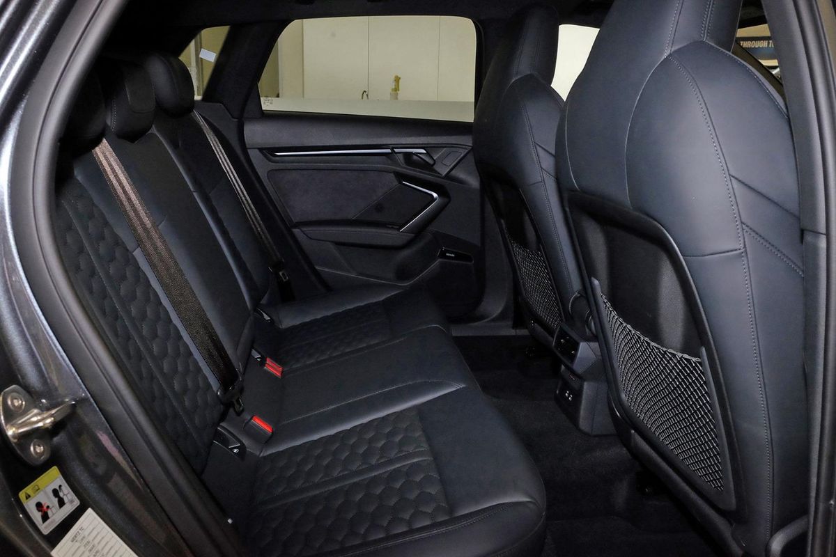 2025 Audi RS3 GY image 10