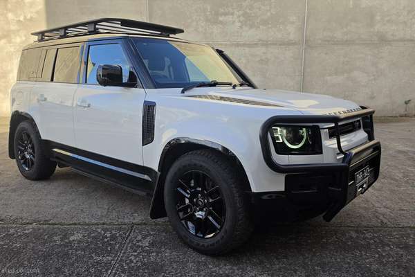 2024 Land Rover Defender 110 P400e X-Dynamic SE L663