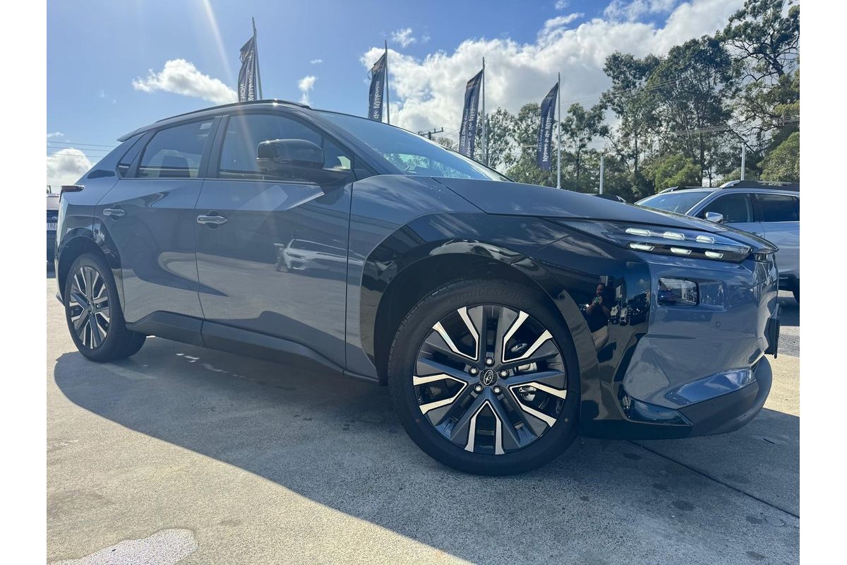2025 Subaru Solterra AWD Touring E1-1
