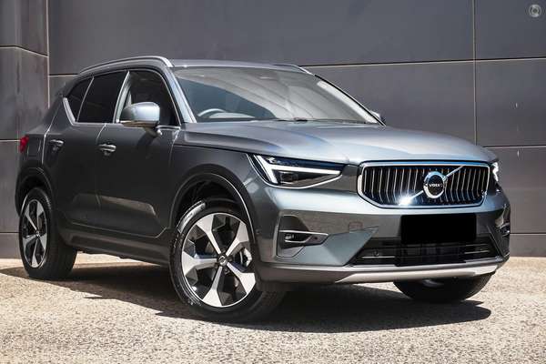 2026 Volvo XC40 Ultra B4 Bright