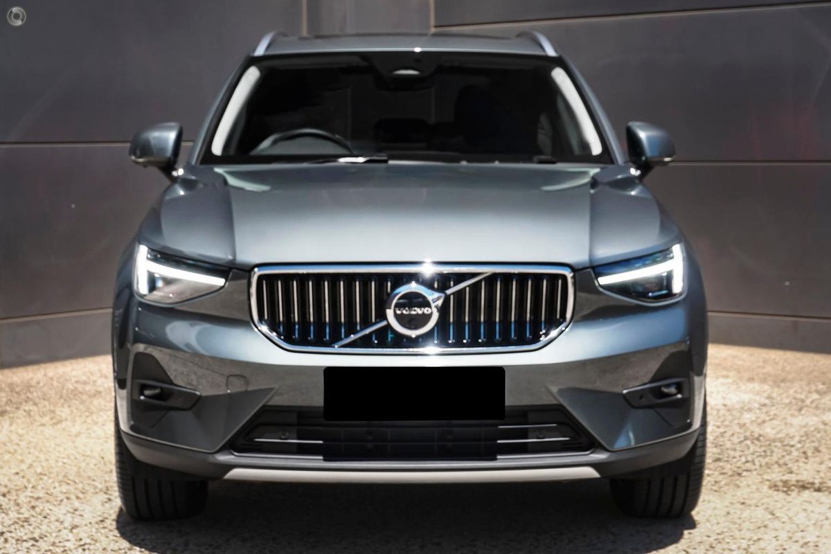 2026 Volvo XC40 Ultra B4 Bright