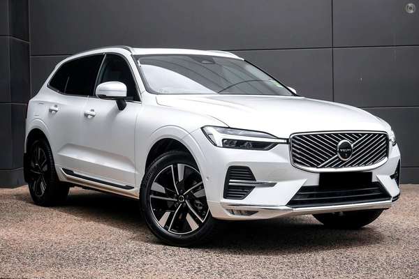 2026 Volvo XC60 Plus B5 Bright
