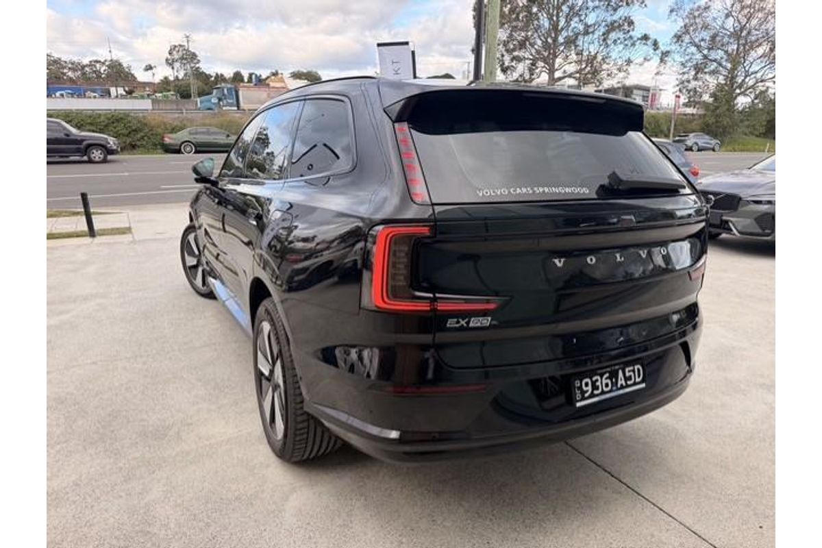 2025 Volvo EX90 Plus Twin Motor