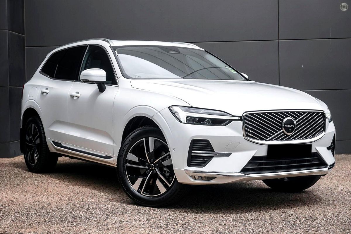 2026 Volvo XC60 Plus B5 Bright