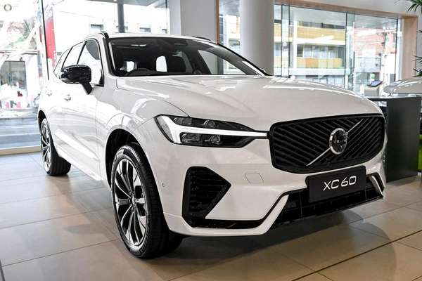 2026 Volvo XC60 Ultra T8 Plug-In Hybrid Dark
