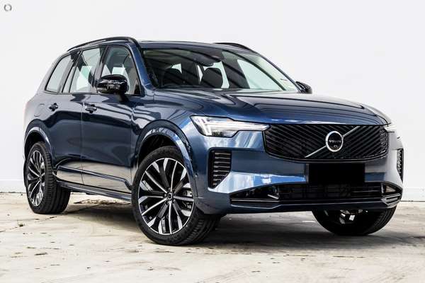 2026 Volvo XC90 Ultra B5 Dark