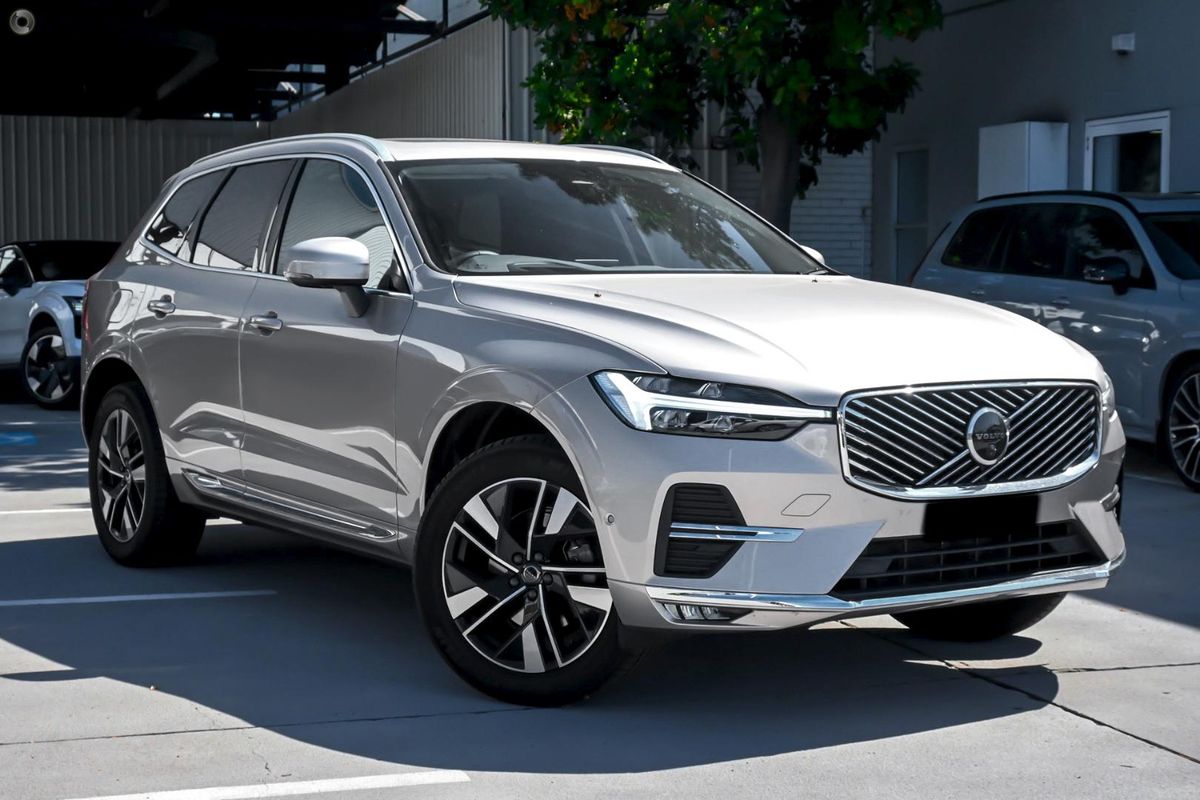 2026 Volvo XC60 Plus B5 Bright