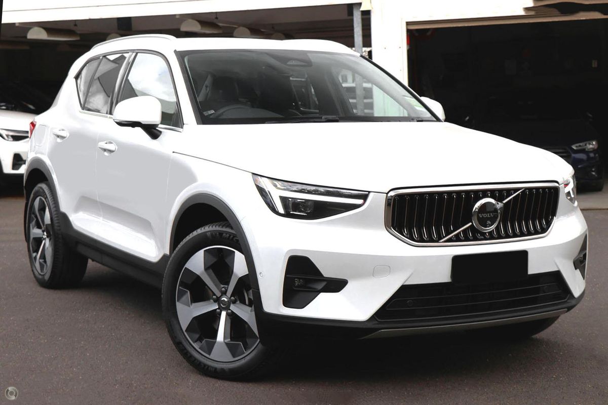 2026 Volvo XC40 Ultra B4 Bright