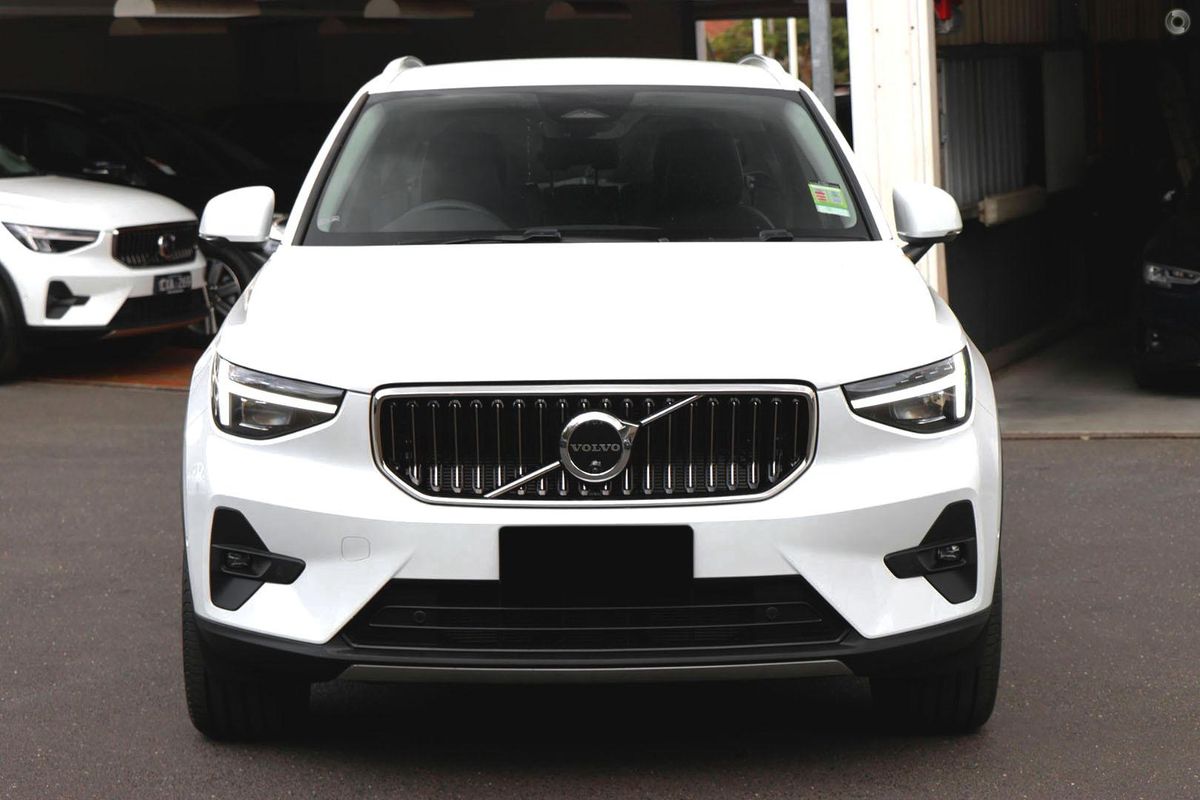 2026 Volvo XC40 Ultra B4 Bright