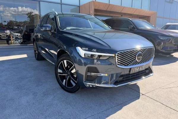 2026 Volvo XC60 Plus B5 Bright