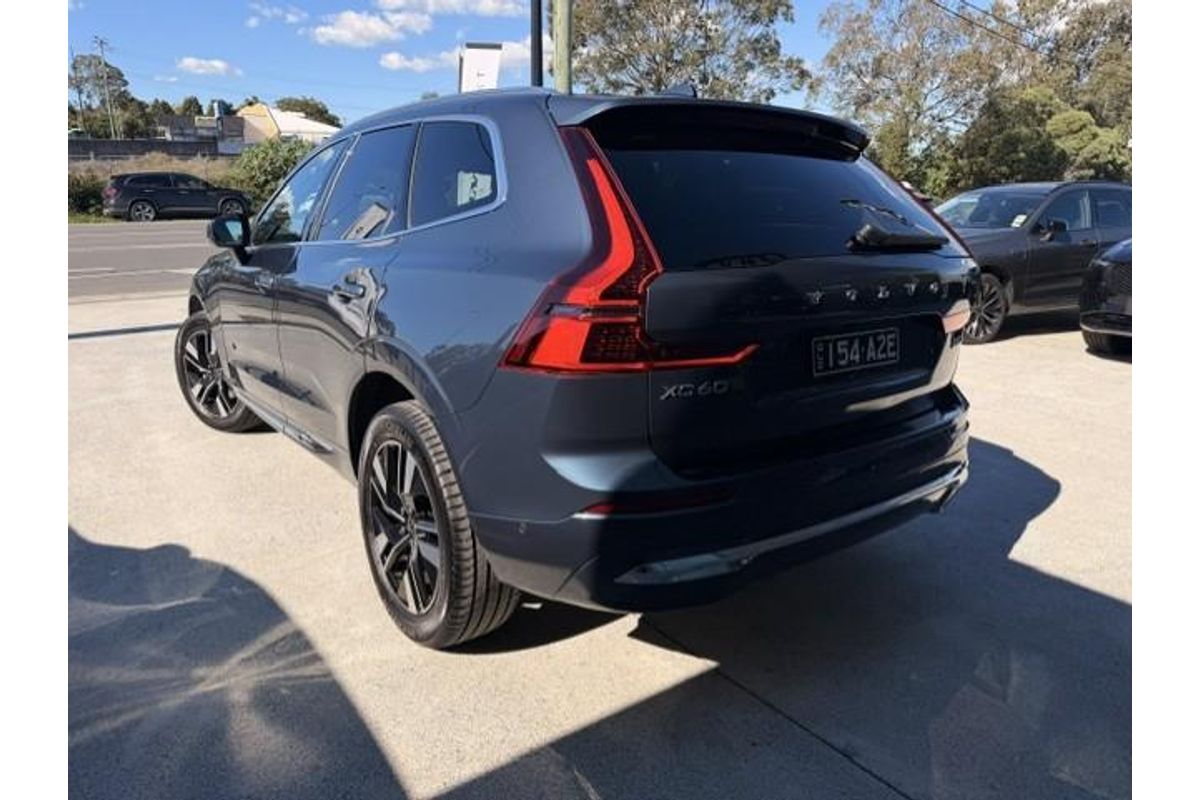 2026 Volvo XC60 Plus B5 Bright