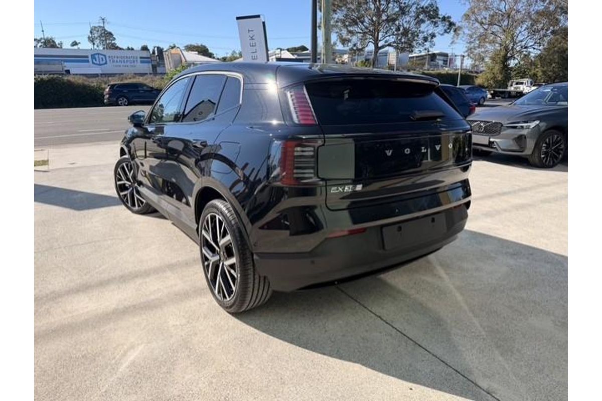 2026 Volvo EX30 Ultra P5 Long Range