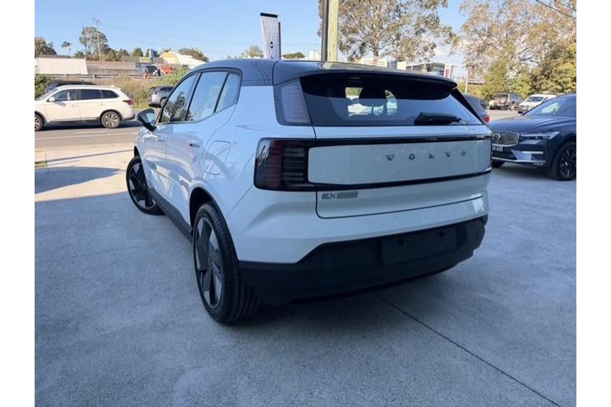 2026 Volvo EX30 Plus P5 Long Range