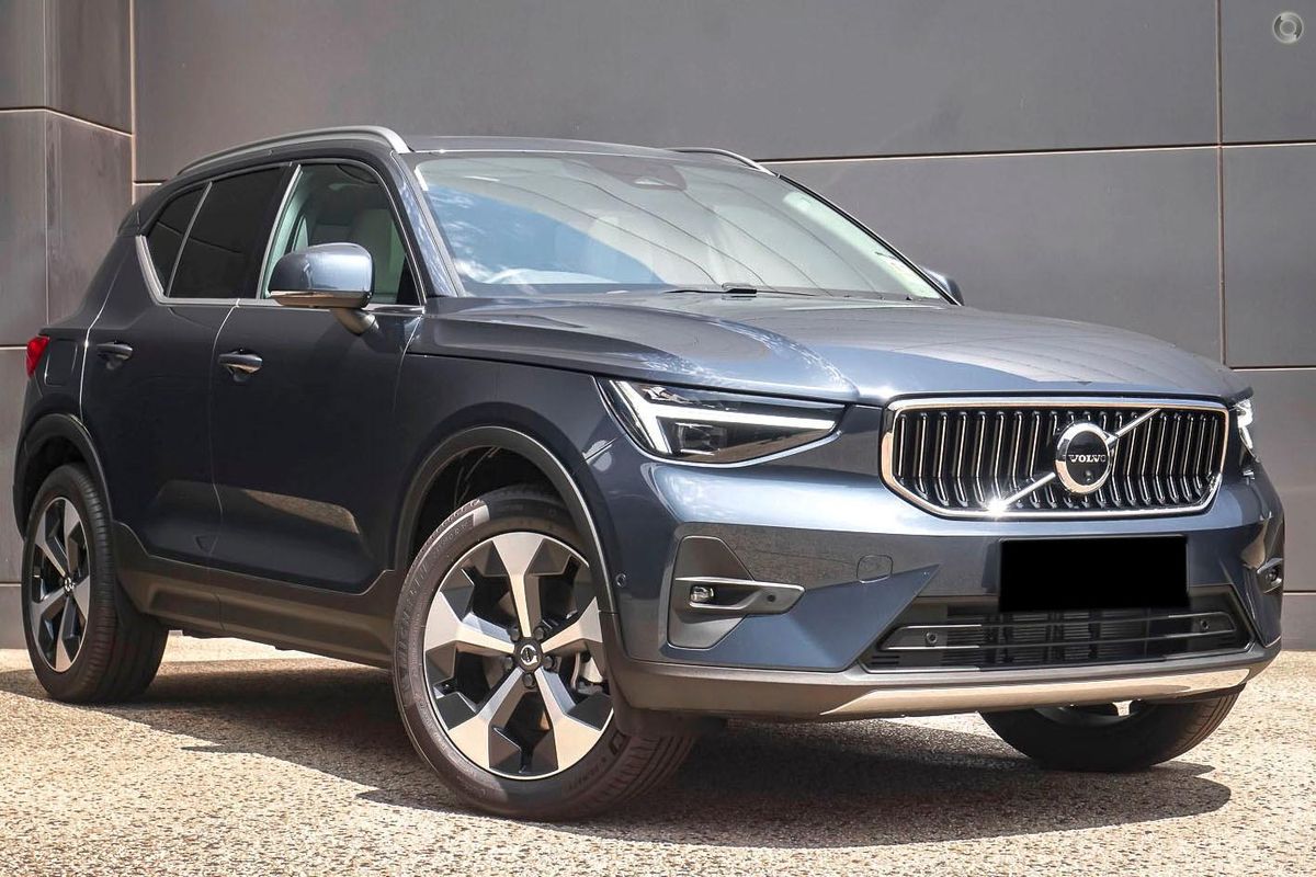 2026 Volvo XC40 Ultra B4 Bright