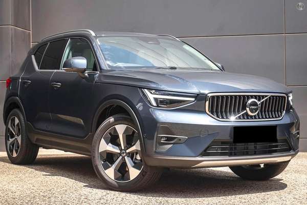 2026 Volvo XC40 Ultra B4 Bright