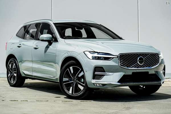 2026 Volvo XC60 Plus B5 Bright